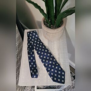 Polo by Ralph Lauren hand made in Italy 100% Silk Tie